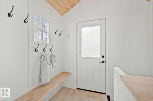 5015 49 Avenue, Onoway, AB - Indoor Photo Showing Other Room