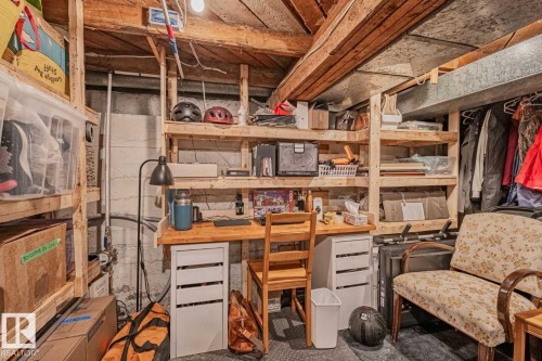 5015 49 Avenue, Onoway, AB - Indoor