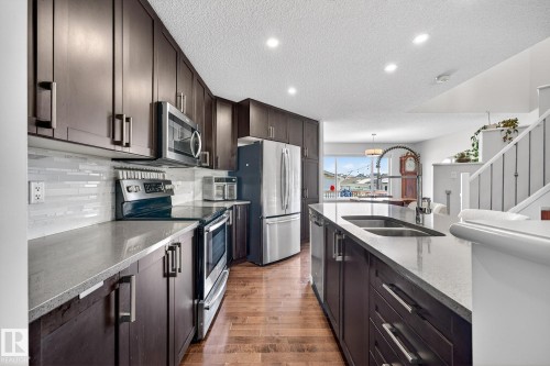 1015 East Bend, Edmonton, AB - Indoor Photo Showing Kitchen With Double Sink With Upgraded Kitchen