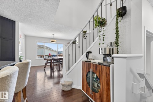 1015 East Bend, Edmonton, AB - Indoor Photo Showing Other Room