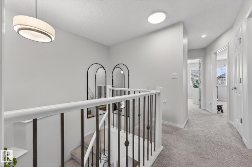 1015 East Bend, Edmonton, AB - Indoor Photo Showing Other Room