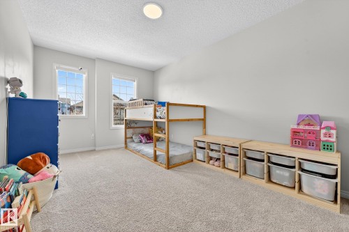 1015 East Bend, Edmonton, AB - Indoor