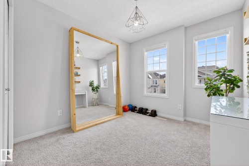 1015 East Bend, Edmonton, AB - Indoor Photo Showing Other Room