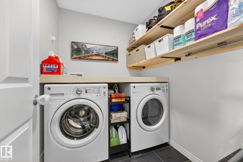 1015 East Bend, Edmonton, AB - Indoor Photo Showing Laundry Room