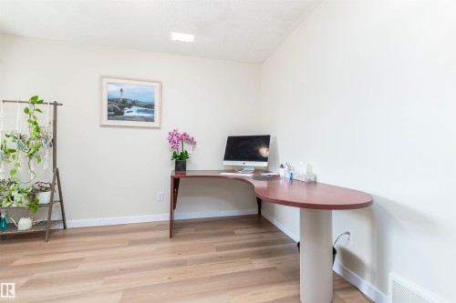 91 Appleton Crescent, Sherwood Park, AB - Indoor Photo Showing Office