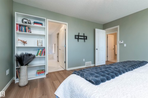 91 Appleton Crescent, Sherwood Park, AB - Indoor Photo Showing Bedroom