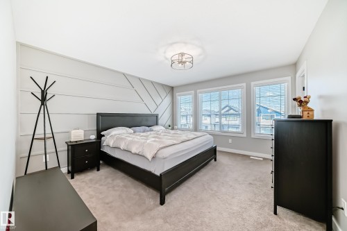 6259 175 Avenue, Edmonton, AB - Indoor Photo Showing Bedroom