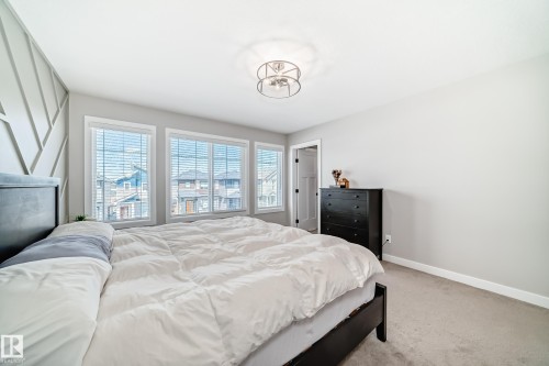 6259 175 Avenue, Edmonton, AB - Indoor Photo Showing Bedroom