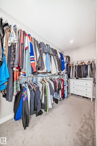 6259 175 Avenue, Edmonton, AB - Indoor With Storage
