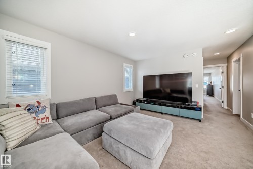 6259 175 Avenue, Edmonton, AB - Indoor Photo Showing Living Room