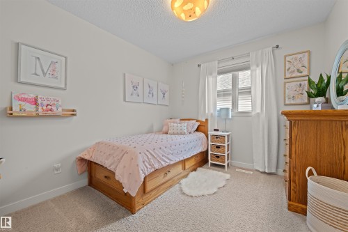 12927 202 Street, Edmonton, AB - Indoor Photo Showing Bedroom