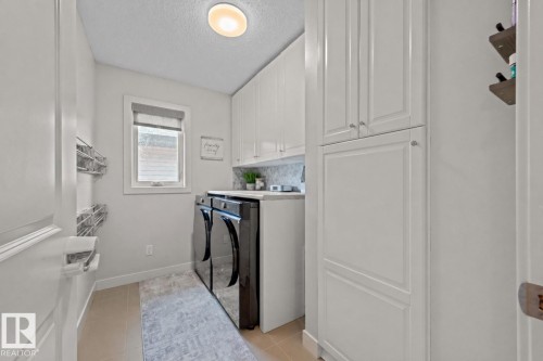 12927 202 Street, Edmonton, AB - Indoor Photo Showing Laundry Room