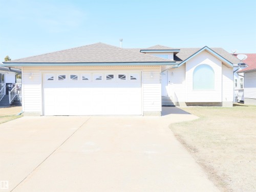 5802 52 Avenue  Barrhead, AB T7N 1N6