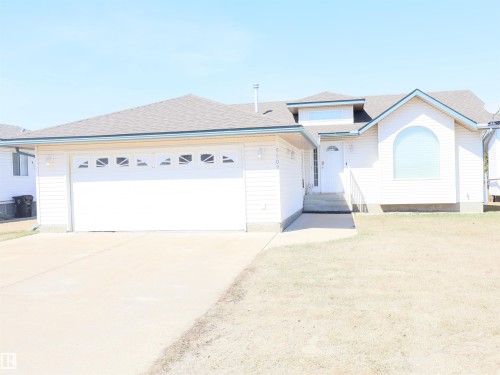 Image quality insufficient for description - 5802 52 Avenue, Barrhead, AB - Outdoor
