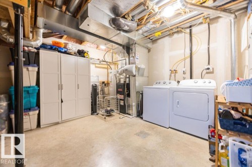 19 1030 Chappelle Boulevard, Edmonton, AB - Indoor Photo Showing Laundry Room