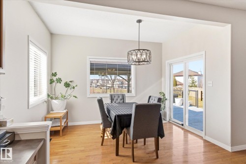 8027 3 Avenue, Edmonton, AB - Indoor Photo Showing Dining Room