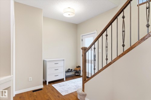 8027 3 Avenue, Edmonton, AB - Indoor Photo Showing Other Room