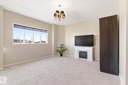 8027 3 Avenue, Edmonton, AB - Indoor