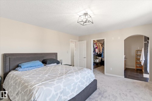 8027 3 Avenue, Edmonton, AB - Indoor Photo Showing Bedroom