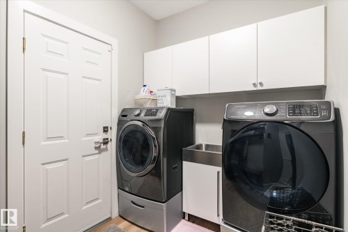 40 Dunfield Crescent, St. Albert, AB - Indoor Photo Showing Laundry Room