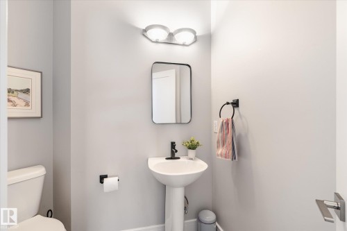 40 Dunfield Crescent, St. Albert, AB - Indoor Photo Showing Bathroom
