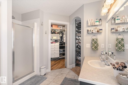 40 Dunfield Crescent, St. Albert, AB - Indoor Photo Showing Bathroom