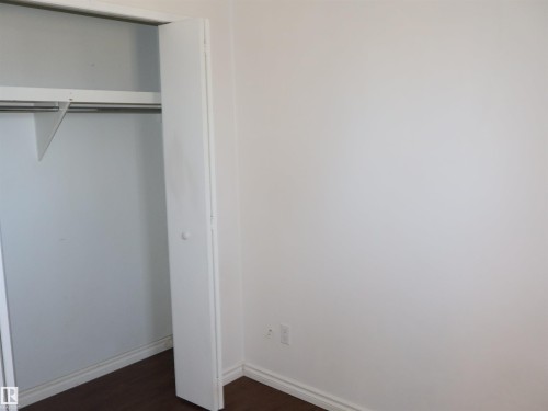 4934 49 Avenue, Barrhead, AB - Indoor