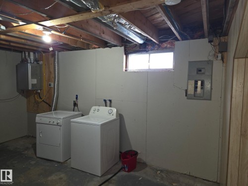Laundry room - 4934 49 Avenue, Barrhead, AB 