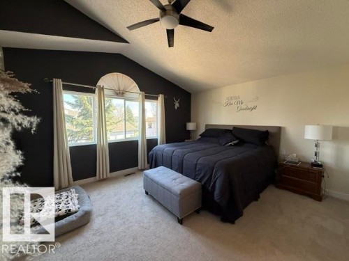 Vaulted ceilings with a ceiling fan overhead - 356 Weber Way, Edmonton, AB - Indoor Photo Showing Bedroom