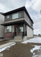 330 EDGEMONT Drive Edmonton, AB T6M 3G7