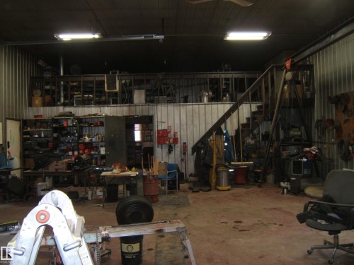 Image quality insufficient for description - 123064 Hwy 45, Rural Two Hills County, AB 