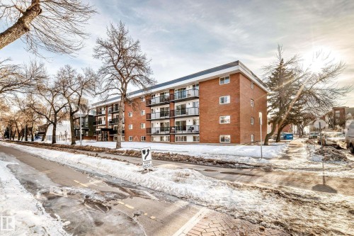 102 10149 83 Avenue, Edmonton, AB - Outdoor