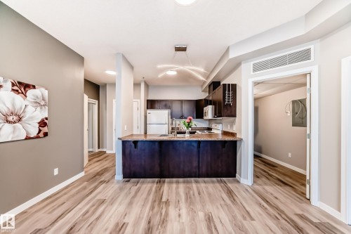 105 4316 139 Avenue, Edmonton, AB - Indoor Photo Showing Other Room