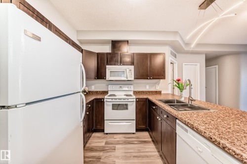 105 4316 139 Avenue, Edmonton, AB - Indoor Photo Showing Kitchen With Double Sink