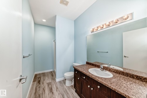 105 4316 139 Avenue, Edmonton, AB - Indoor Photo Showing Bathroom