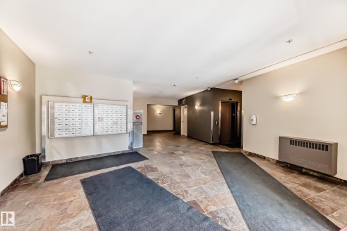105 4316 139 Avenue, Edmonton, AB - Indoor Photo Showing Other Room