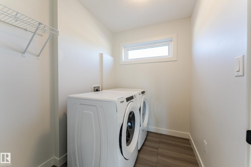 2653 196A, Edmonton, AB - Indoor Photo Showing Laundry Room