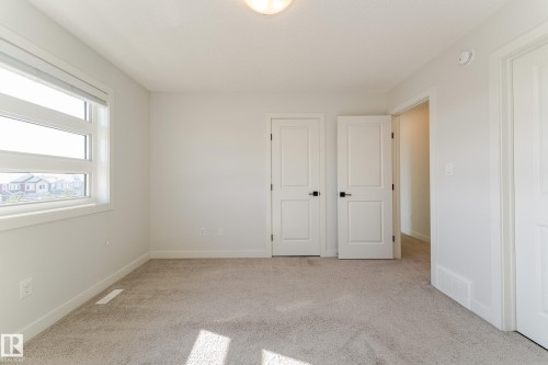 2653 196A, Edmonton, AB - Indoor Photo Showing Other Room