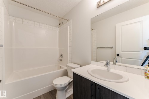 2653 196A, Edmonton, AB - Indoor Photo Showing Bathroom