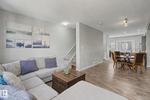 85 2803 James Mowatt Trail, Edmonton, AB - Indoor Photo Showing Living Room