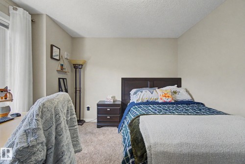 85 2803 James Mowatt Trail, Edmonton, AB - Indoor Photo Showing Bedroom