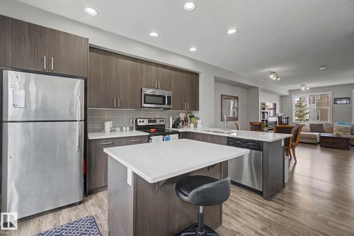 85 2803 James Mowatt Trail, Edmonton, AB - Indoor Photo Showing Kitchen With Stainless Steel Kitchen With Upgraded Kitchen