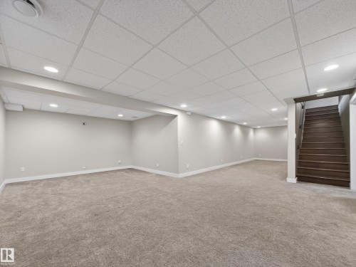 82 Mission Avenue, St. Albert, AB - Indoor