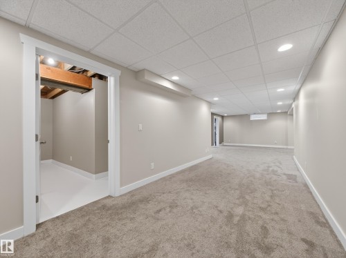 82 Mission Avenue, St. Albert, AB - Indoor