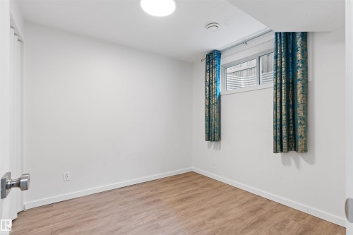 17588 59 Street, Edmonton, AB - Indoor Photo Showing Other Room