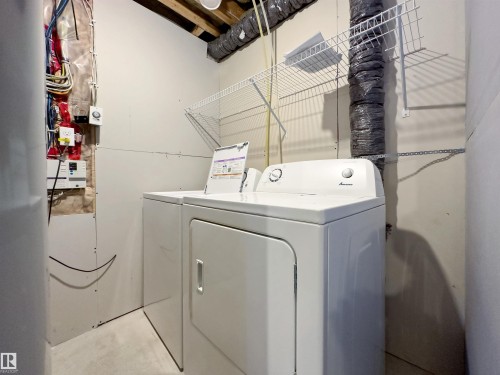 17588 59 Street, Edmonton, AB - Indoor Photo Showing Laundry Room