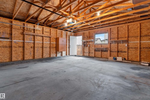 17588 59 Street, Edmonton, AB - Indoor