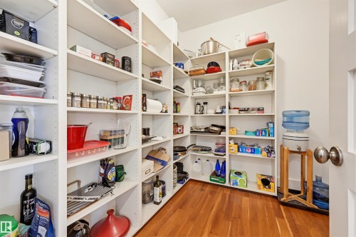 14504 Mackenzie Drive, Edmonton, AB 