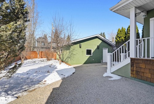 14504 Mackenzie Drive, Edmonton, AB 