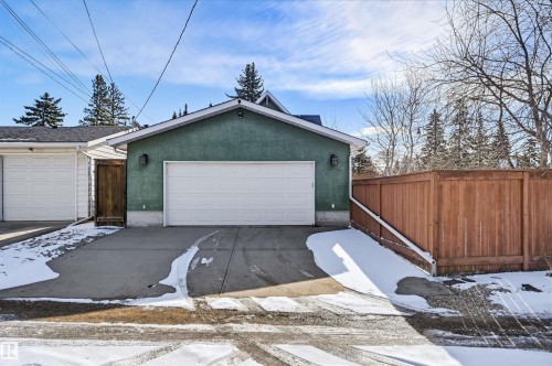 14504 Mackenzie Drive, Edmonton, AB 